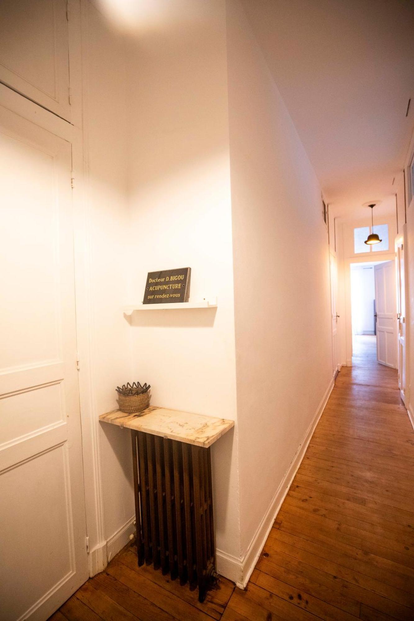 L'Appartement Lieu De Qualite En Centre Ville De 波城 外观 照片